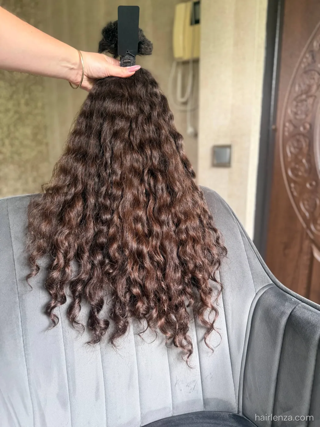 Curly natural hair, 25.5" (65 cm), 224 g — #UU64