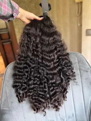 Curly natural hair, 26.5" (67 cm), 331 g — #UU146