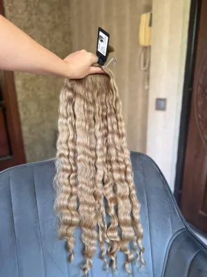Curly natural hair, 27.5" (70 cm), 133 g — #LO184