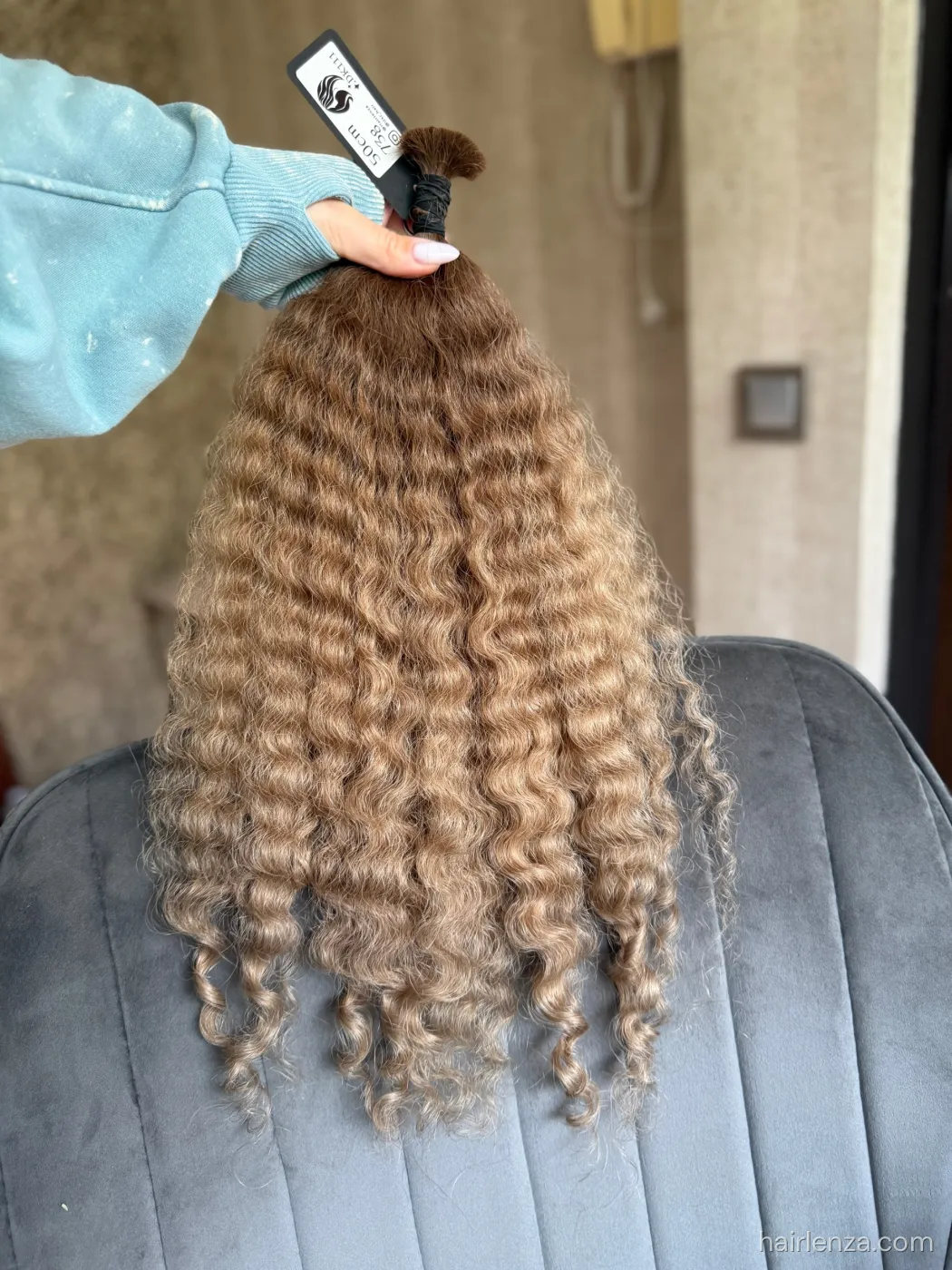 Cheveux naturels bouclés, 50 cm (19,5″), 74 g — #DK1