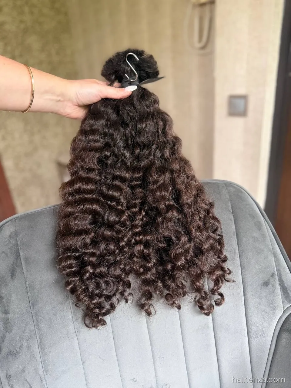 Curly natural hair, 19.5" (50 cm), 172 g — #UU94