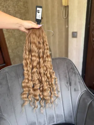 Curly natural hair, 24" (61 cm), 126 g — #LO193