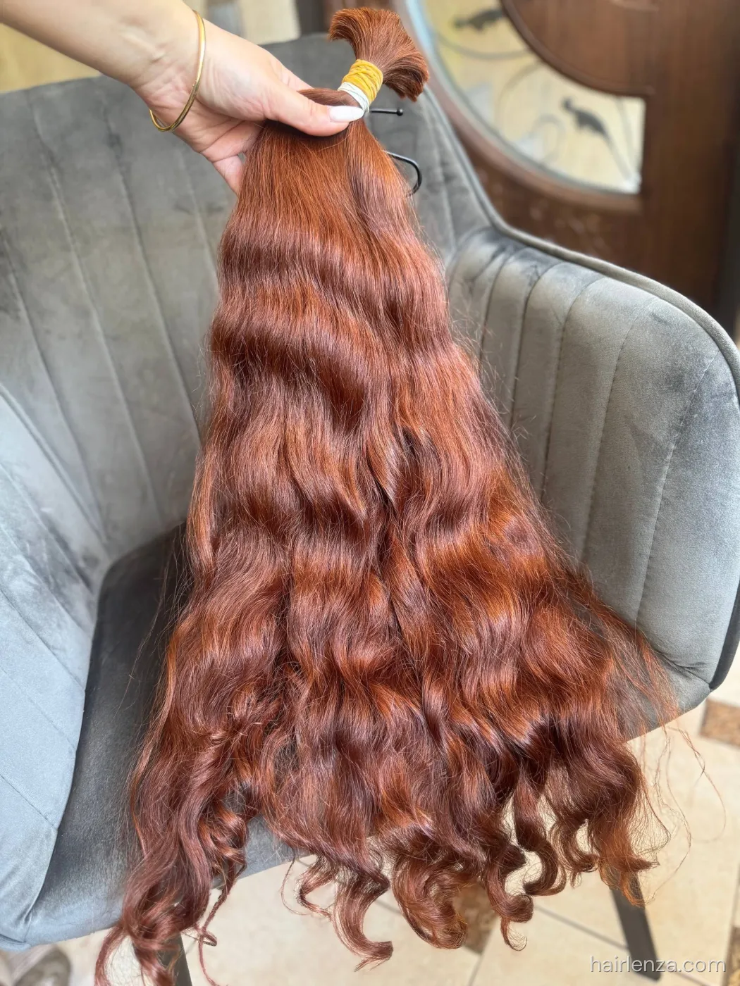 Curly natural hair, 27" (68 cm), 174 g — #UU29