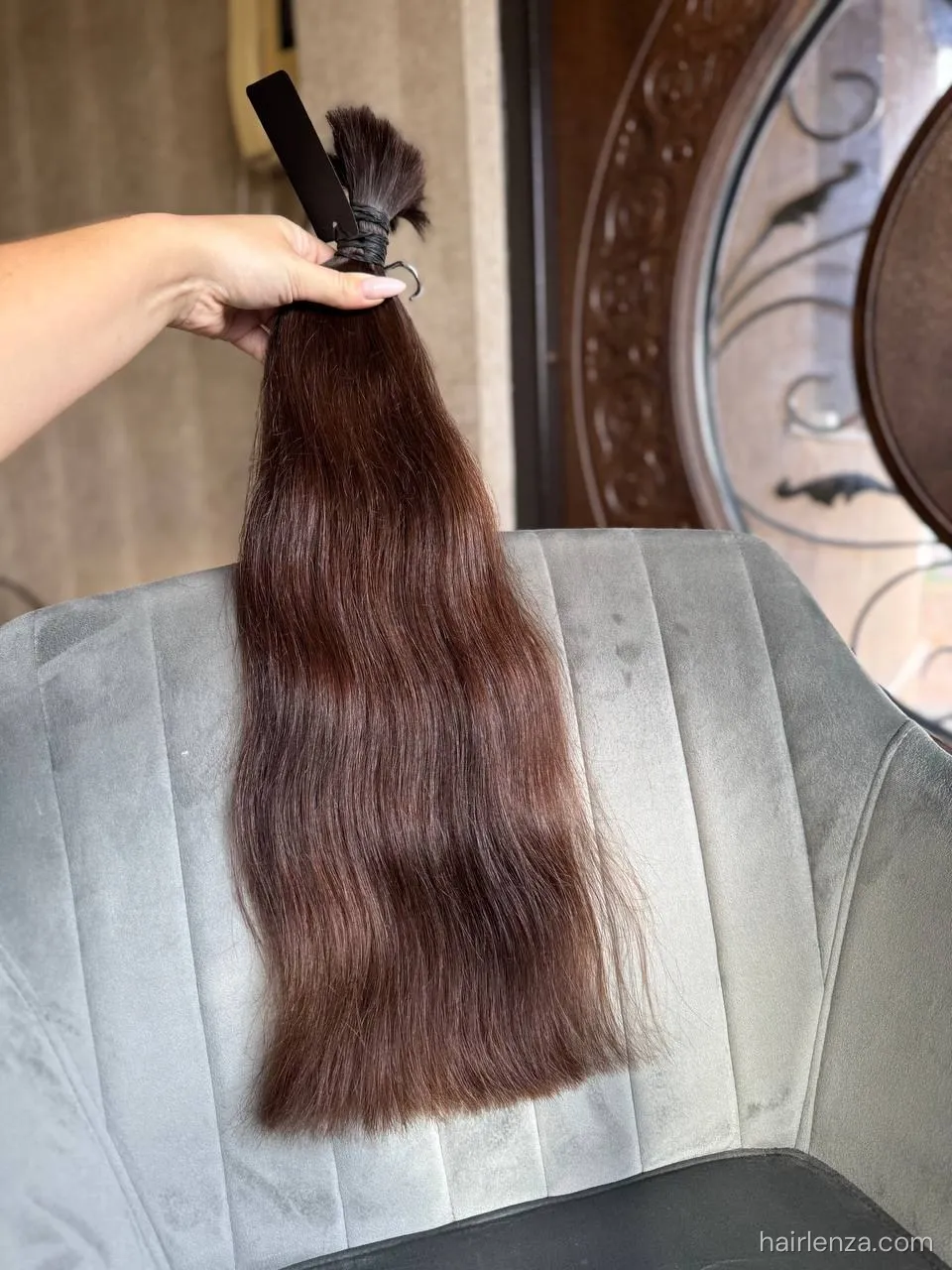 Straight natural hair, 22.5" (57 cm), 143 g — #AA6085