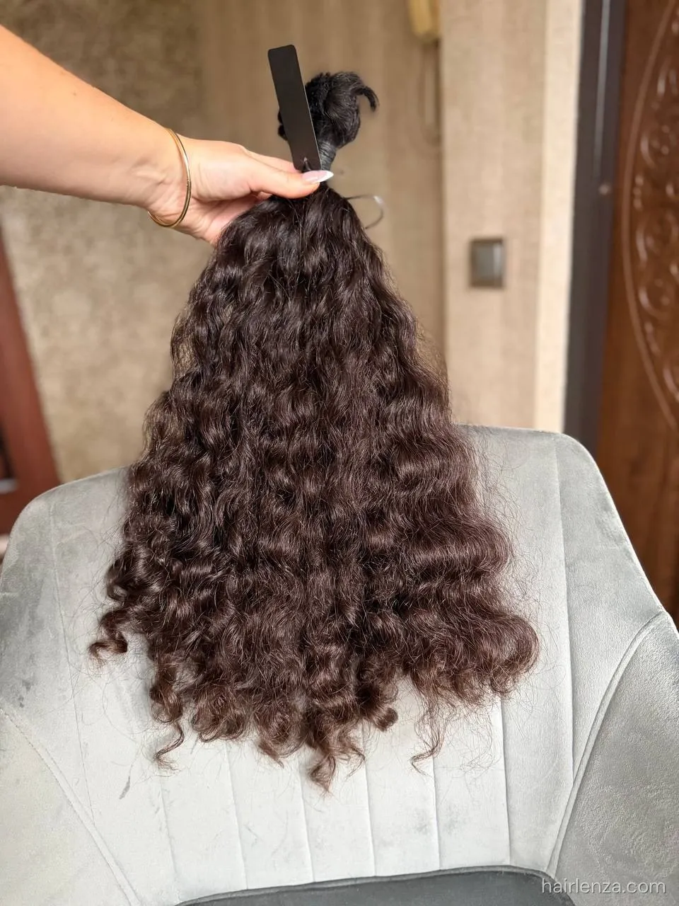 Curly natural hair, 22.5" (57 cm), 155 g — #AA1215
