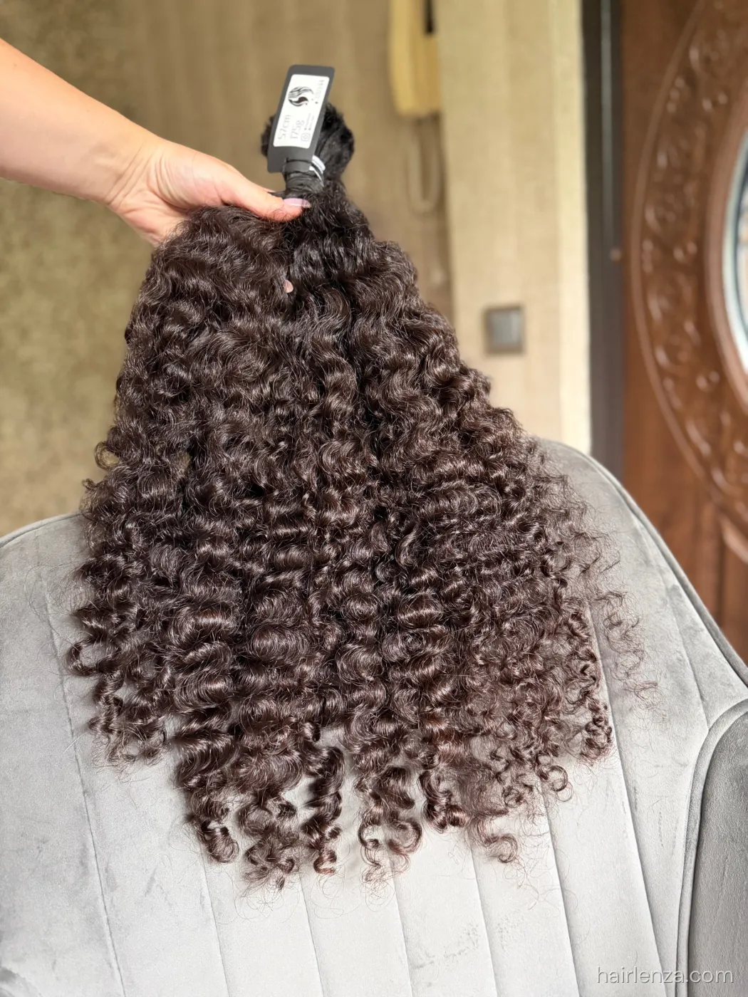 Curly natural hair, 22.5" (57 cm), 175 g — #UU144