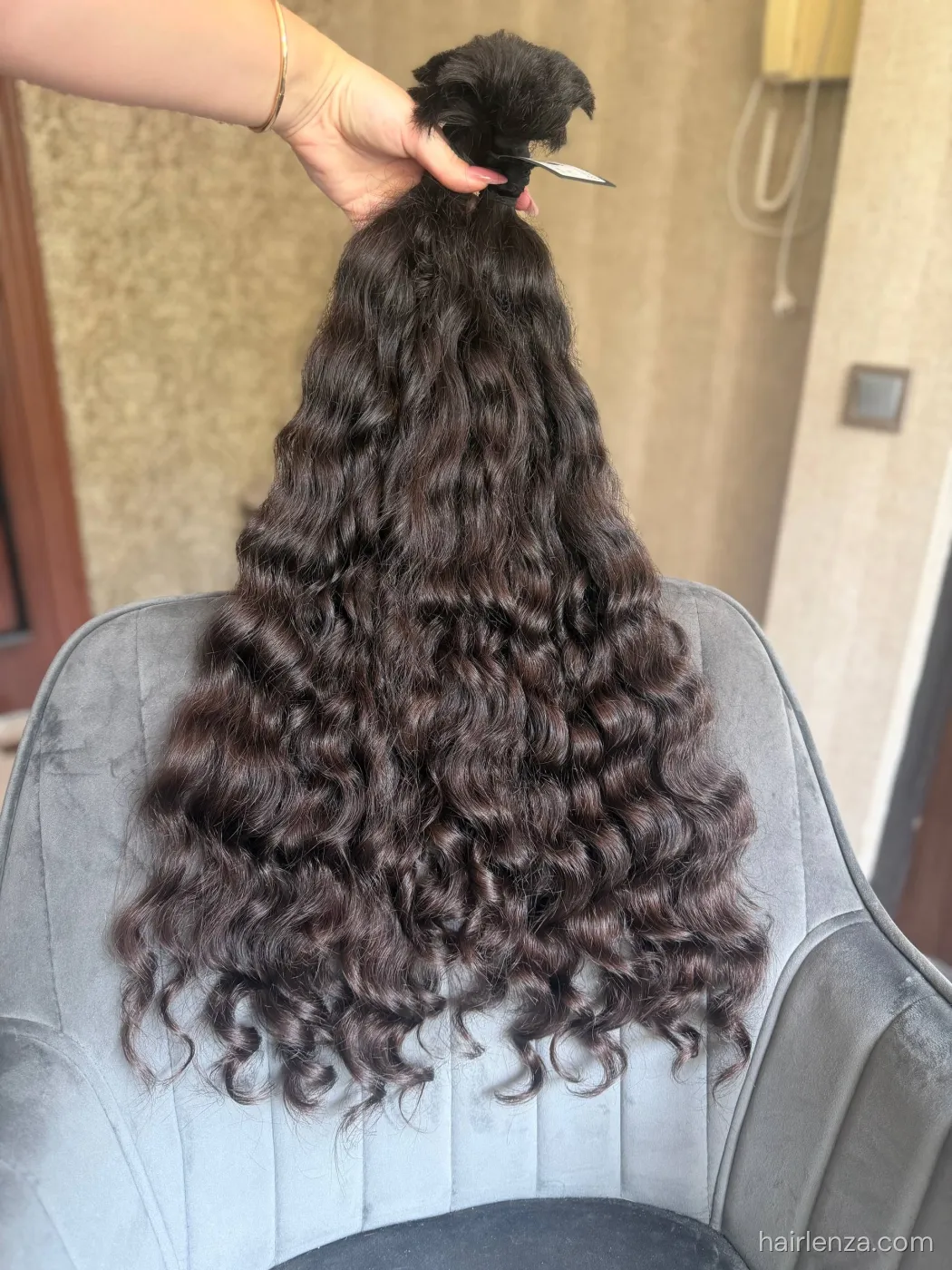 Curly natural hair, 27.5" (70 cm), 339 g — #UU68