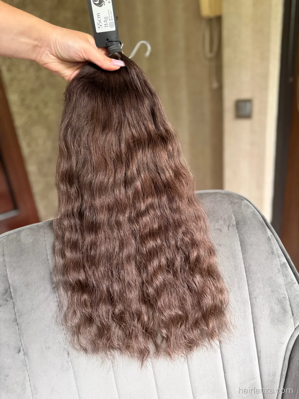 Wavy natural hair, 21.5" (55 cm), 114 g — #LO219