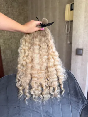 Curly natural hair, 22" (56 cm), 121 g — #LO207