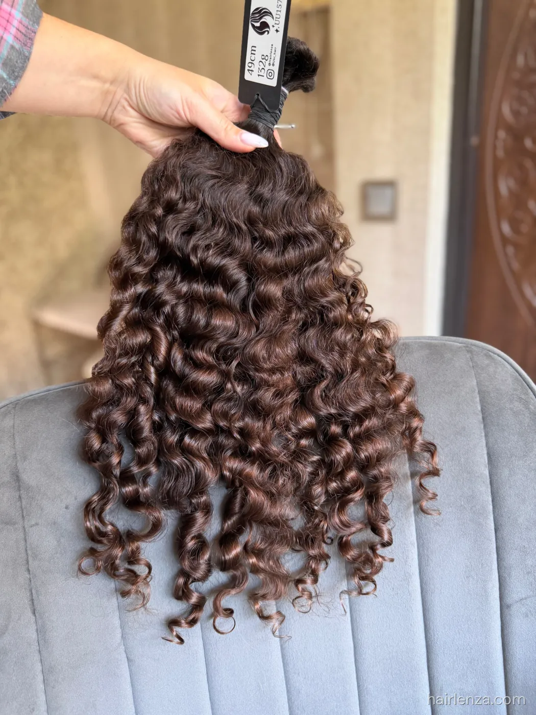 Curly natural hair, 19.5" (49 cm), 132 g — #UU157