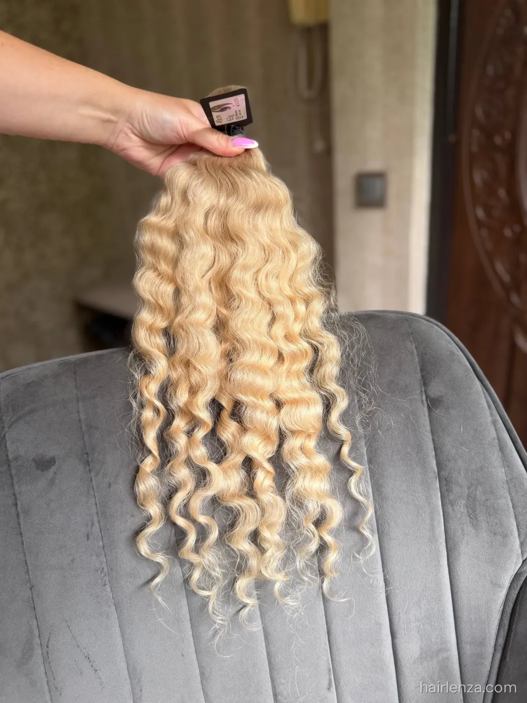 Curly natural hair, 19.5" (49 cm), 63 g — #LO216