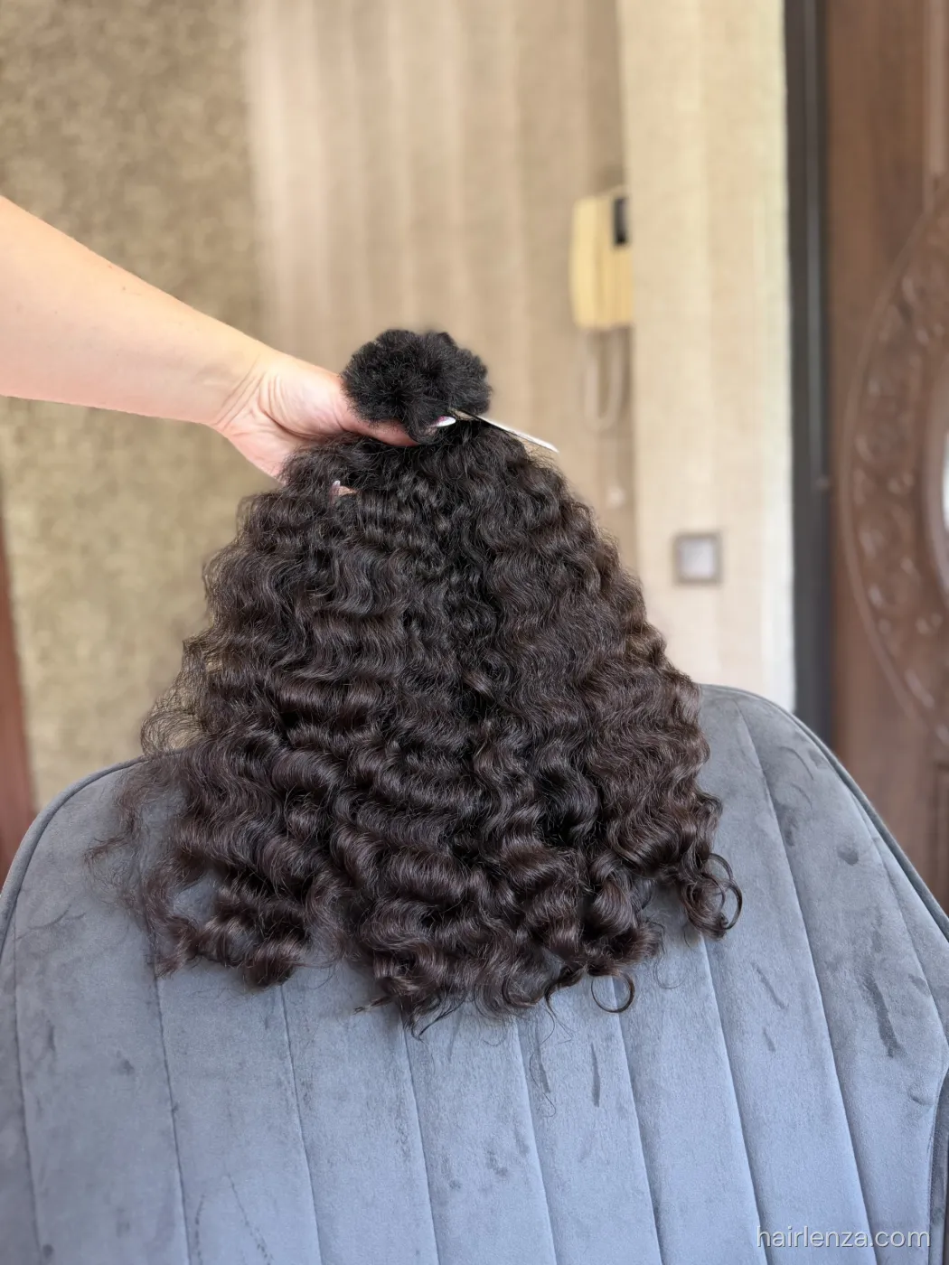Curly natural hair, 16.5" (42 cm), 132 g — #UU86