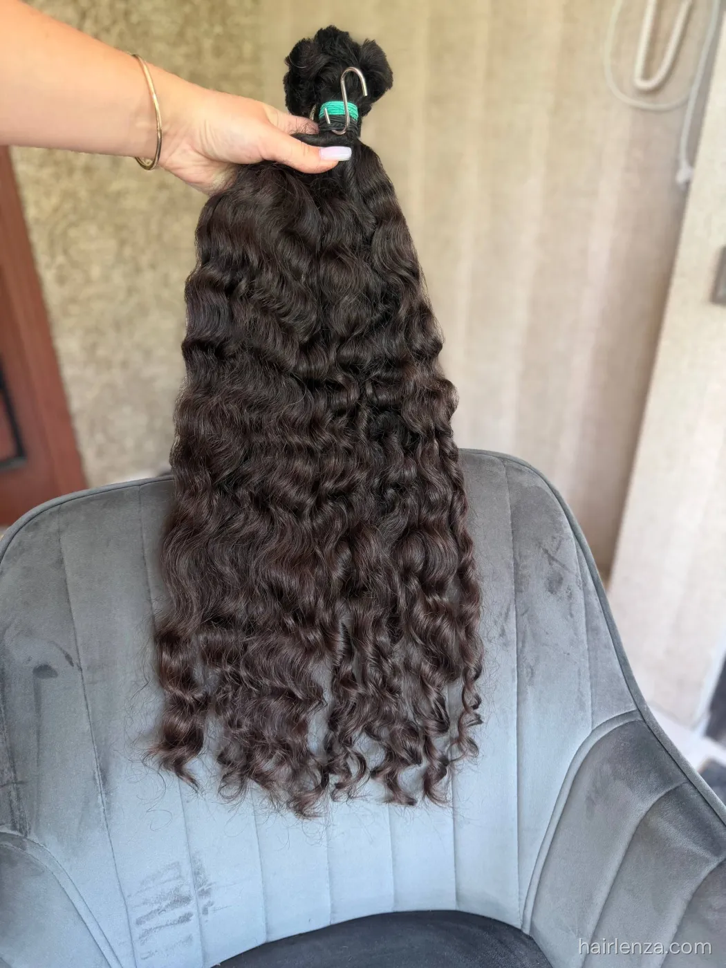 Curly natural hair, 24.5" (62 cm), 194 g — #UU97