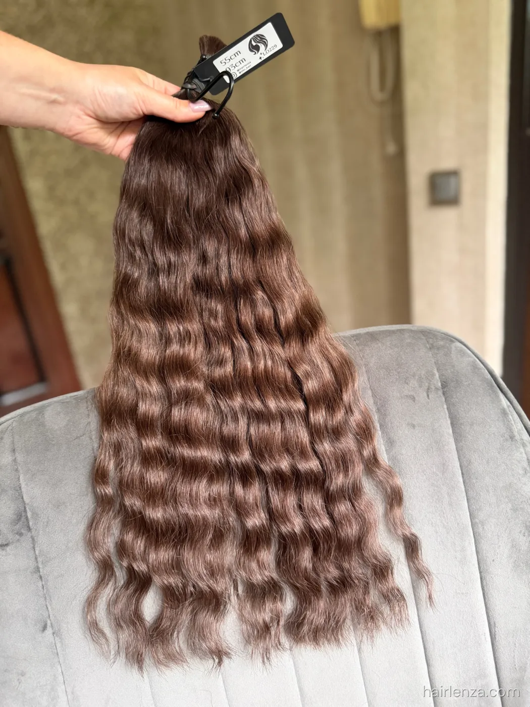Wavy natural hair, 21.5" (55 cm), 93 g — #LO229