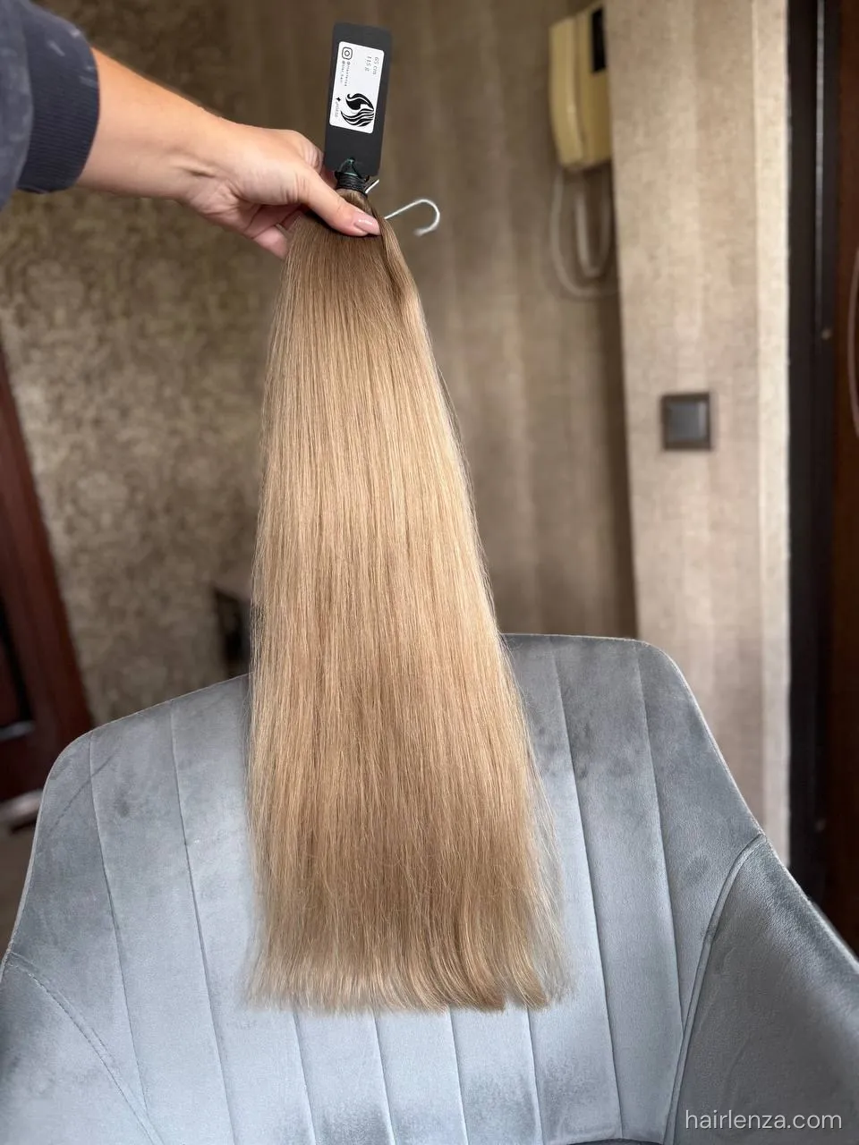 Straight natural hair, 25.5" (65 cm), 115 g — #DK50