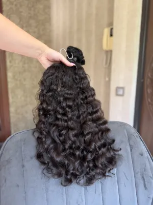 Curly natural hair, 21" (53 cm), 177 g — #UU82