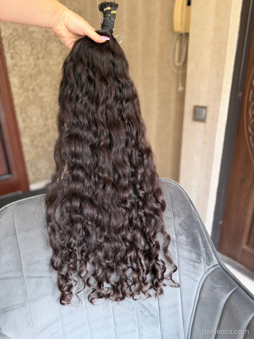 Curly natural hair, 29.5" (75 cm), 235 g — #UU122