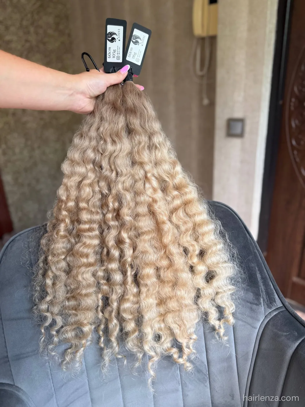 Curly natural hair, 23.5" (60 cm), 219 g — #LO213