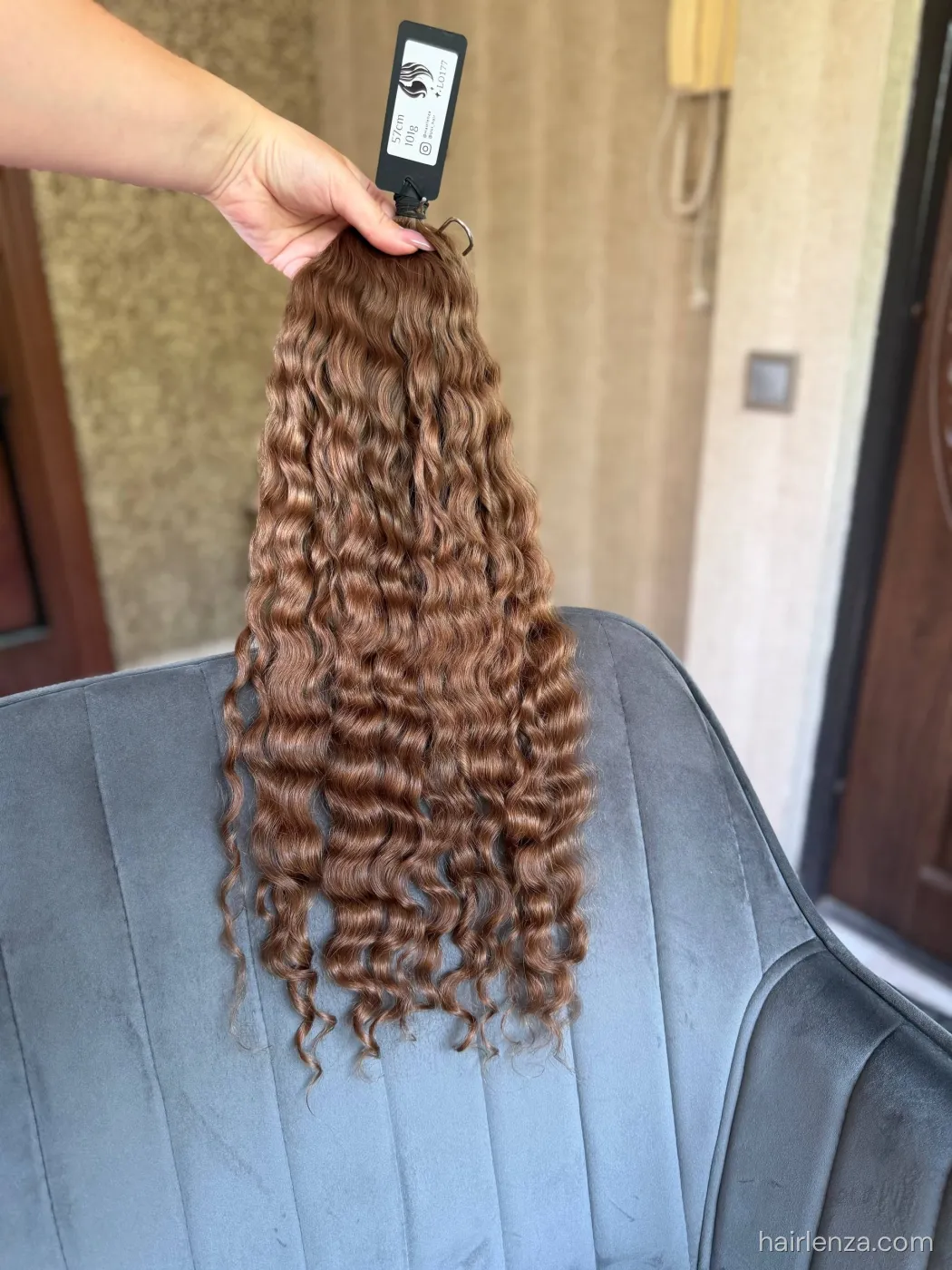 Curly natural hair, 22.5" (57 cm), 101 g — #LO177