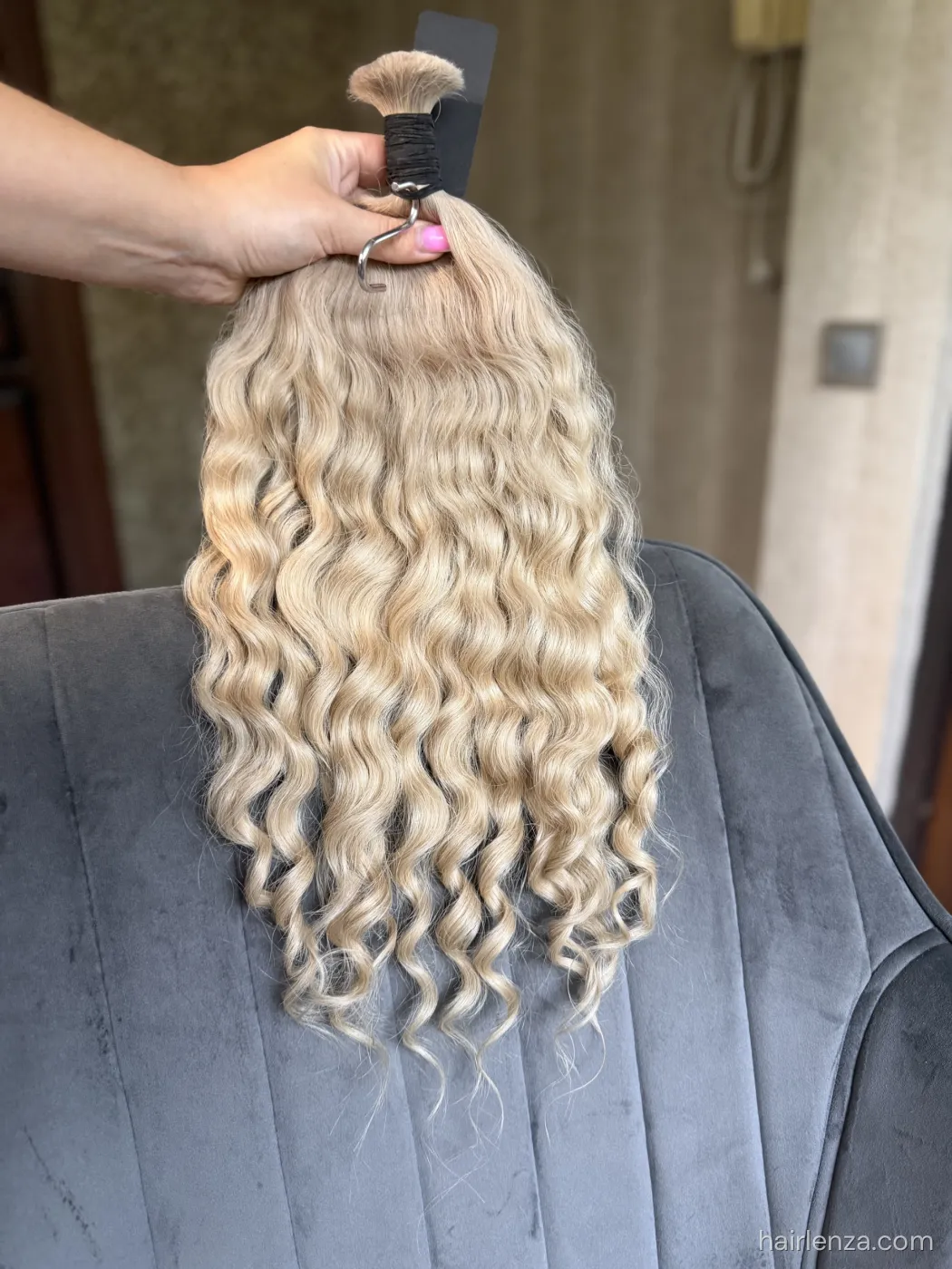 Curly natural hair, 17.5" (45 cm), 136 g — #LO74