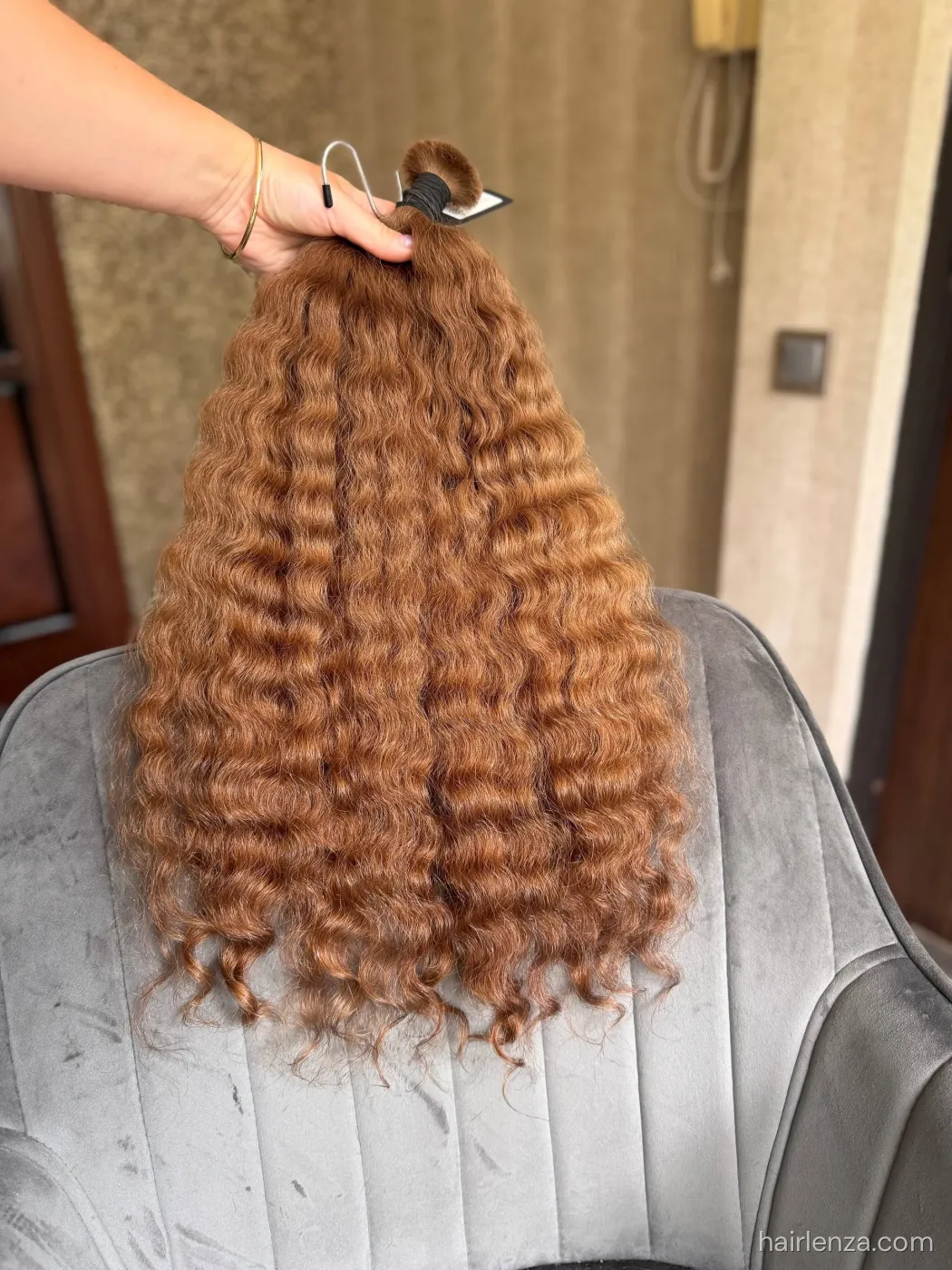 Curly natural hair, 22.5" (57 cm), 178 g — #LO123